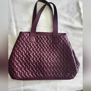 Lug Temp Tote bag, beautiful wine color!